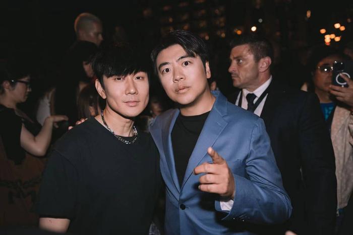 郎朗法瑞尔巴黎合作新曲(图3)