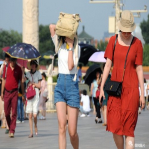 中央气象台继续发布高温黄色预警、暴雨蓝色预警