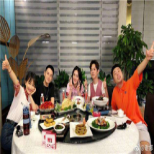 谢娜晒家乡美食 太阳女神吃货本性暴露