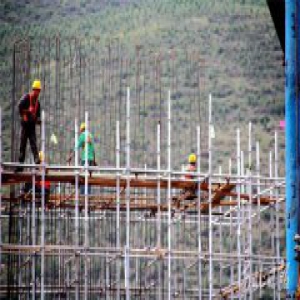 端午节，冬奥重点工程“太子城”暴雨不停工