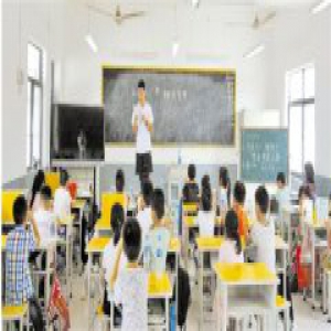 浙大学生河南支教 村民你五块我十块凑钱帮助装空调