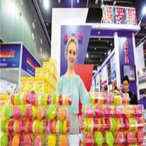 义新欧班列 “钢铁驼队”联中外