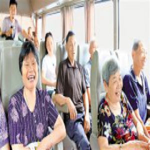 湖州120多位村民乘坐体检专车，免费体检