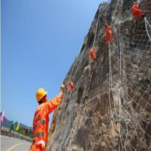 首条国际徒步大道罩上“防护衣”