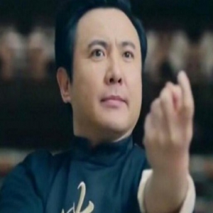 毫无违和感！徐峥换脸沈腾 迷之撞脸亲妈也认不出