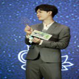 张艺兴电影路演告白男人帮 兴迷：你们就是我的一出好戏