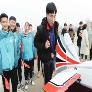 新闻镜头：国防梦开始的地方