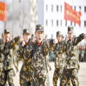 新兵冬训 热火朝天