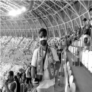 波斯铁骑挑战欧洲冠军 伊朗球迷像赢球一样庆祝