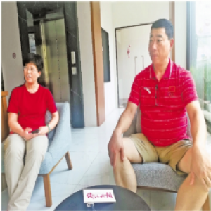 报旅行团，买黄牛票 汪顺父母：就为陪儿子到处比赛