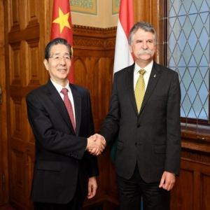 匈牙利国会主席克韦尔、副总理兼内务部长平特会见郭声琨