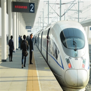 春潮涌动 万象生辉