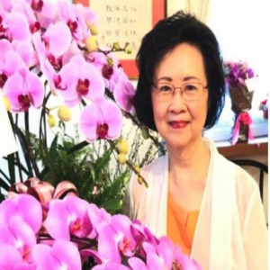 81岁琼瑶近照曝光，容颜不老气质犹存