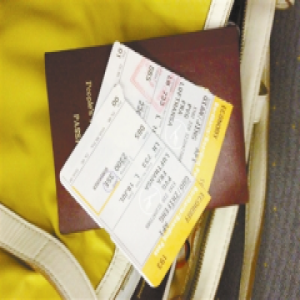 暑假收尾，机票、酒店量价齐跌 热门转换秋冬旅游促销打响“省钱大作战”