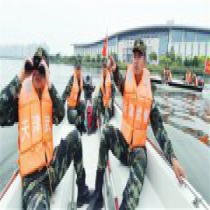 武警天津总队官兵组织安保演练 安保达沃斯