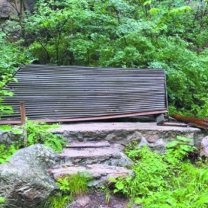 东极仙谷自然风景区“山路走着走着就断了”