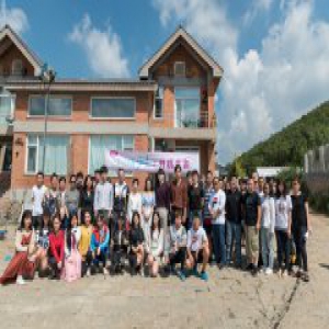 网红题材网剧《马卡龙少女》开机 高颜高甜的高能恋爱