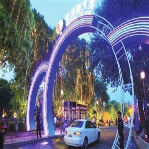 “运河新天地”夜市开始试营业（图）