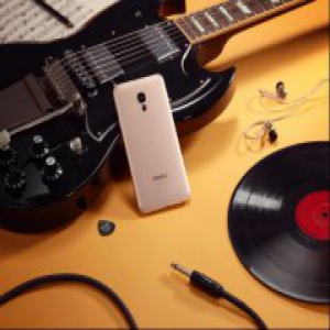 试了魅族M15的mEngine引擎后才发现，苹果的触控体验也就这样啊！