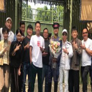 谭凯《外八行》戏份杀青！人物海报英气十足