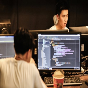 范津玮出击《创业时代》 演绎新时代青年风采