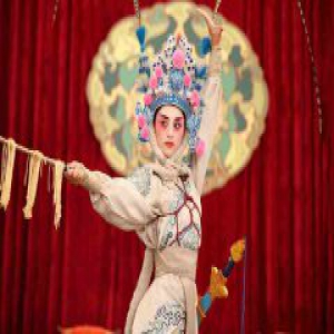 安悦溪京剧扮相惊艳 突破尺度上演“撩男斩”