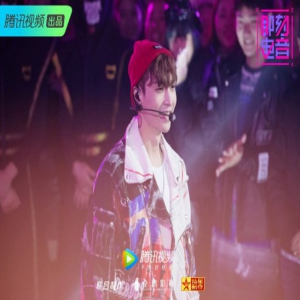 主理人大秀重磅来袭 张艺兴变身“小红帽”