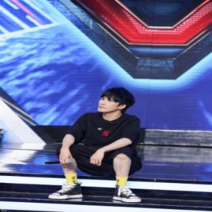 《极限挑战5》公益演唱会为爱接力