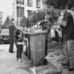 大兴开展周末大扫除 约4万人参与