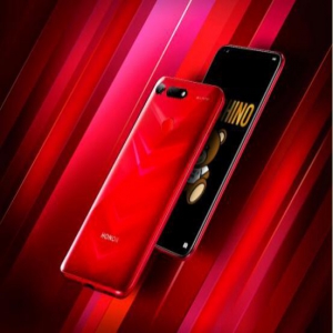 2019年潮人必备！荣耀V20 MOSCHINO联合设计版幻影红今日首销