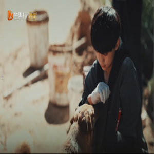 《变形计》袁杰直面男子汉改造 农村少女开朗回归