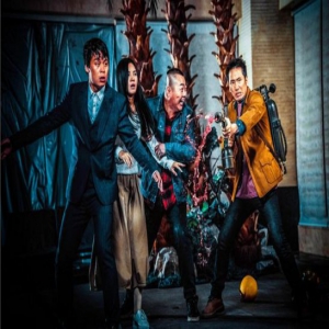 《站住小偷》上演时装秀 华丽与朴实展开激情碰撞