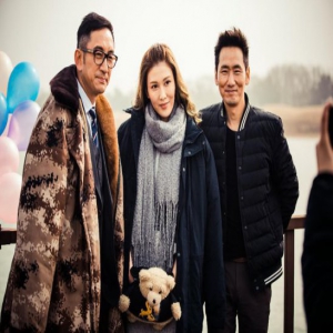 《站住!小偷》吴启华戴面具 神秘身份惹网友遐想