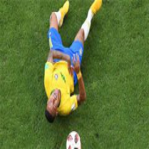 巴西出局 莱因克尔直接炮轰当值主裁