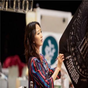 林更新惊喜亮相《明星大侦探4》 众玩家现场欢乐吃火锅