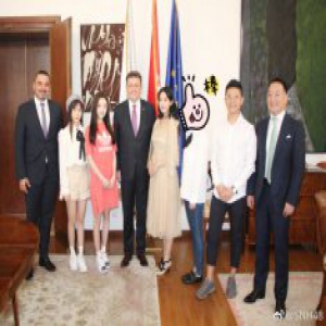 SNH48赴克罗地亚拍摄MV 李艺彤受邀参观克罗地亚商会