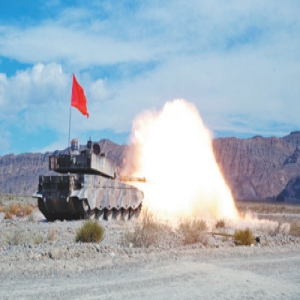 探访白城兵器试验中心：为新型武器装备颁发“准生证”