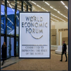 “科技先锋”码隆科技出席达沃斯论坛 展望全球化4.0进程的AI发展