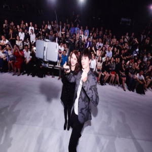 戚薇许魏洲同台秀舞步吸睛 然而最惊艳的是百丽国际2018秋冬大秀