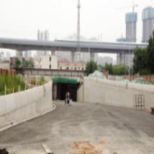 中纺地道桥完工即将通车 居民出行更便利