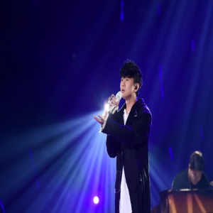 JJ林俊杰喜提MAMA“年度最佳亚洲艺人”大奖