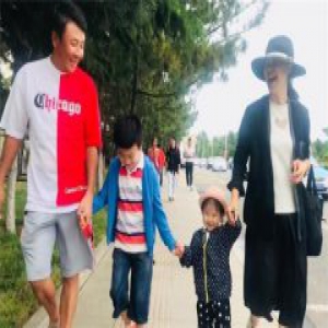 王楠晒一家四口 透露刘国梁最新打算