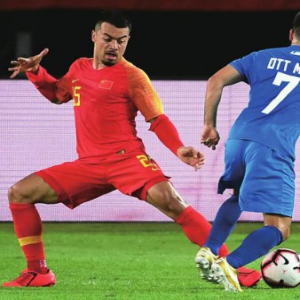 里皮二期吐故纳新：蒿俊闵成为新领袖 李可上演国足首秀