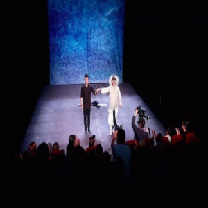 打破传统戏剧框架 独角戏《老人与海》全球首演与沪完美落幕