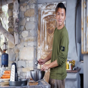 谢霆锋受希腊建筑启发 发明新菜“水泥天妇罗”？