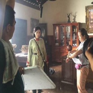 演员小紫藤变身实力唱将 新歌《想你恋你爱你》上榜