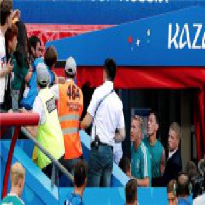 厄齐尔与球迷冲突 遭到球迷的辱骂攻击？