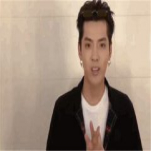 吴亦凡庆生梁朝伟 两人以师徒相称