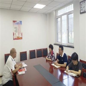 河北区纪委监委工作人员在国庆期间深入基层单位