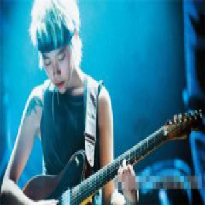 周迅窦靖童同框 父辈的恩怨并没有影响到孩子